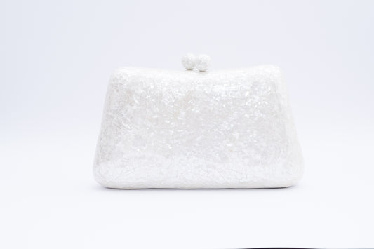 Jasmine Shell Clutch - White