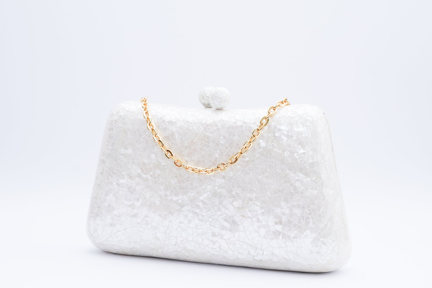 Jasmine Shell Clutch - White